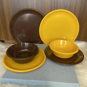 Vintage Melamine Rubbermaid Set Of Dishes‎ Brown & Yellow Plates & Bowls